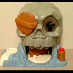 SOLD Jake and the Neverland Pirates Skull Island Play